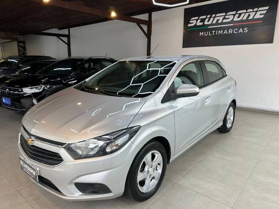 CHEVROLET ONIX 1.4 MPFI LT 8V FLEX 4P MANUAL CHEVROLET ONIX 1.4 MPFI LT 8V FLEX 4P MANUAL